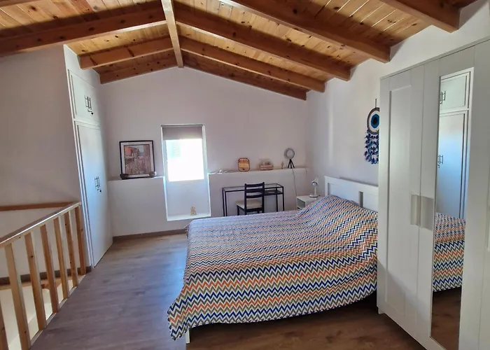 Ivoni Family House Tatil Evi *